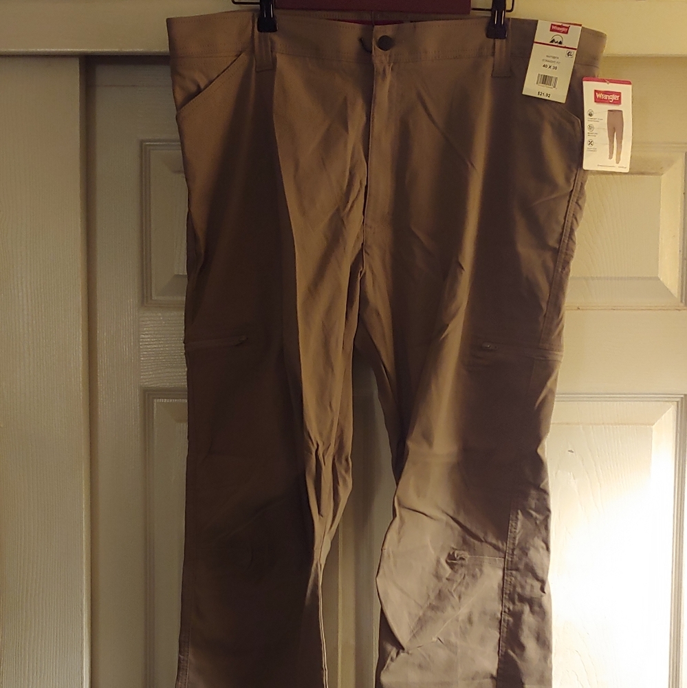 Wrangler Flex Chino Pants